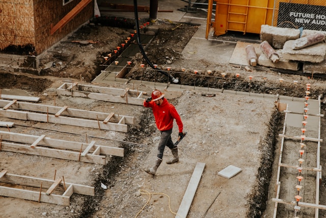 Planning Your Dream Remodel: What Homeowners Should Know Before Hiring a Contractor