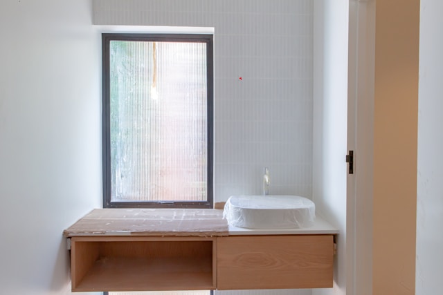 Bathroom Remodeling Trends That Bring Luxury and Comfort Home